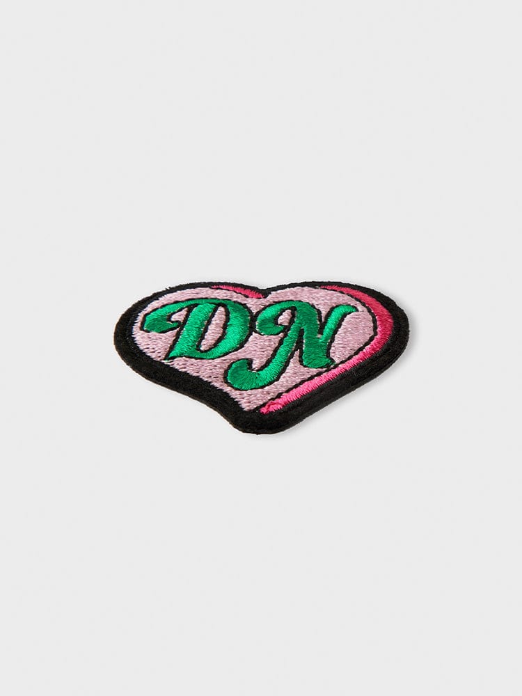 NEWJEANS TOYS DANIELLE NJ x COLLER GET UP INITIAL LETTER EMBROIDERED PATCH REVERSIBLE STICON (DANIELLE)